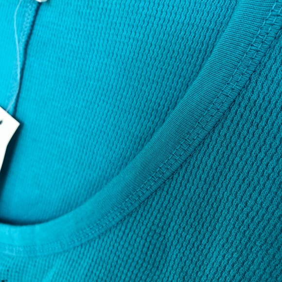 Oversized Aero Top - Picture 8 of 12